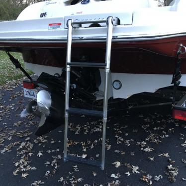 2006 Sea Ray sundeck 200