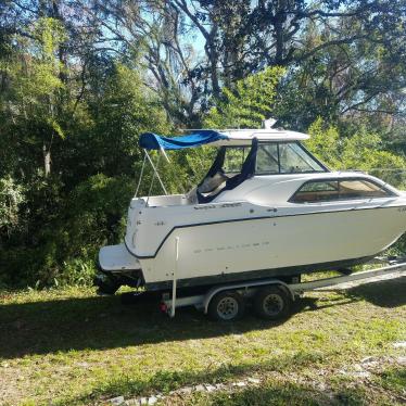 2006 Bayliner classic cruiser 242