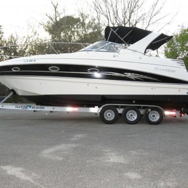 2008 Larson 330 cabrio not mid cabin model