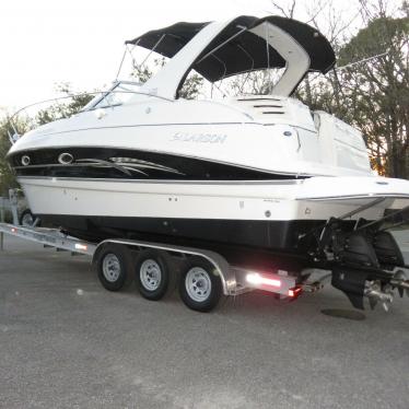 2008 Larson 330 cabrio not mid cabin model