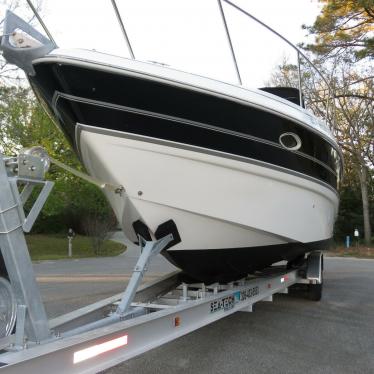 2008 Larson 330 cabrio not mid cabin model