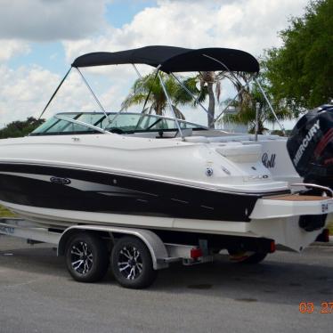 2014 Sea Ray 240 bowrider