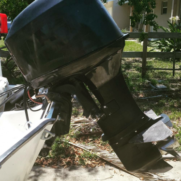 1999 Boston Whaler sport