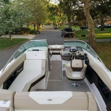 2013 Regal 24 fasdeck