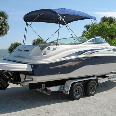 2004 Sea Ray 240 sundeck