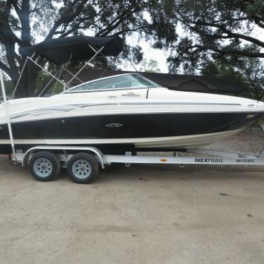 2006 Sea Ray 220 sundeck