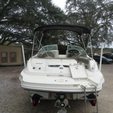 2006 Sea Ray 220 sundeck