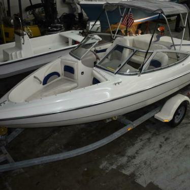 2004 Stingray 180rx bowrider