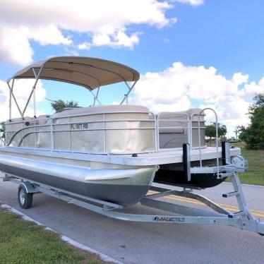 BENNINGTON SX22 2016 for sale for $17,712 - Boats-from-USA.com