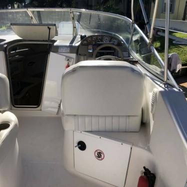 2001 Bayliner 26