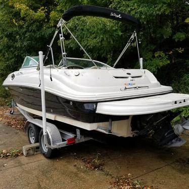 2006 Sea Ray 240 sundeck