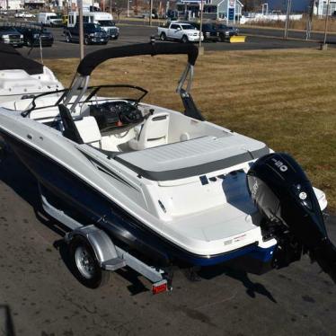 2017 Bayliner vr5 bowrider