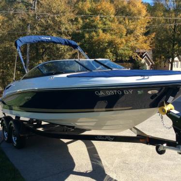 2014 Sea Ray 210 slx