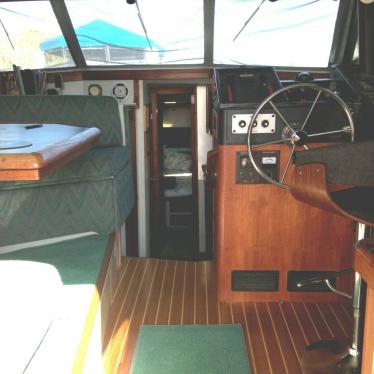 1988 Bayliner 3888