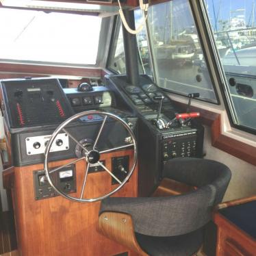 1988 Bayliner 3888