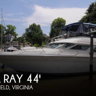 1995 Sea Ray 440 express bridge