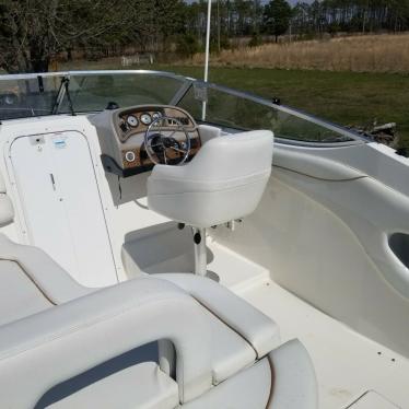 2004 Wellcraft 2400 martinique