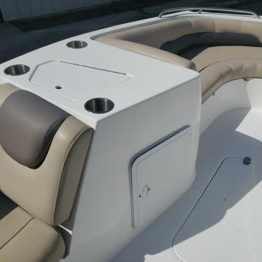 2016 Hurricane 188 sundeck