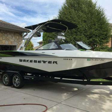 2014 Malibu 247 lsv