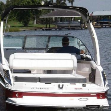 2013 Regal 27 fasdeck