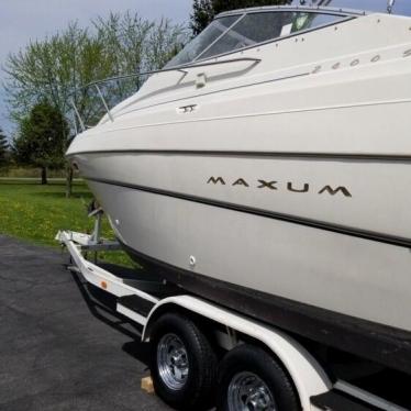 1999 Maxum 2400 scr