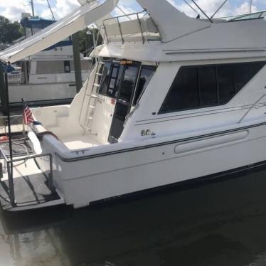 2000 Bayliner 3988