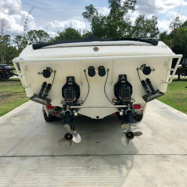 1997 Wellcraft 31 thunder