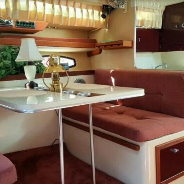 1985 Wellcraft st. tropez 3200