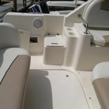 1999 Rinker 242 fiesta vee