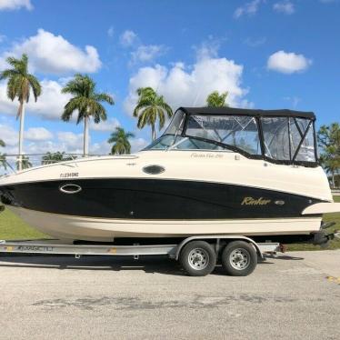 2006 Rinker fiesta vee 250