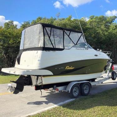 2006 Rinker fiesta vee 250