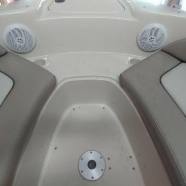 2004 Sea Ray 200 sundeck