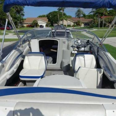 2005 Bayliner capri 212