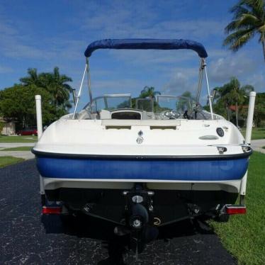 2005 Bayliner capri 212