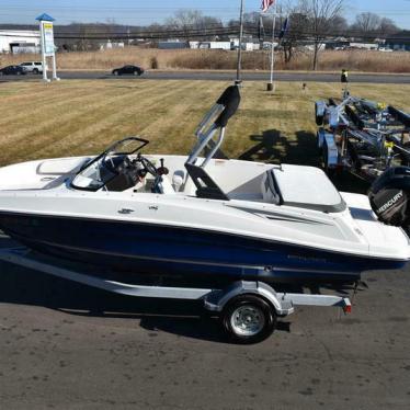 2017 Bayliner vr5 bowrider