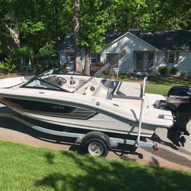 2016 Sea Ray spx 19 ob