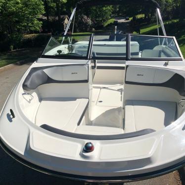 2016 Sea Ray spx 19 ob