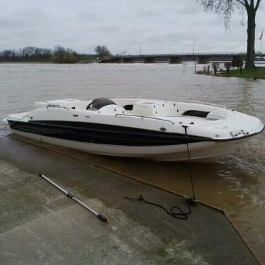 2010 Bayliner 210 sd