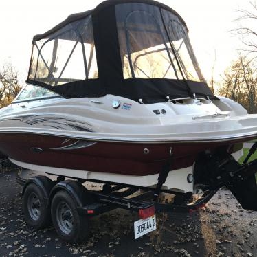 2006 Sea Ray sundeck 200