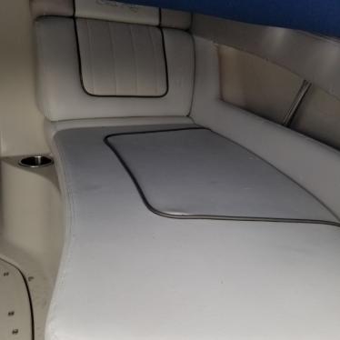 2010 Sea Ray 220 sundeck