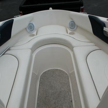 2003 Rinker captiva 232 open bow