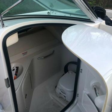 2009 Sea Ray sundeck 260