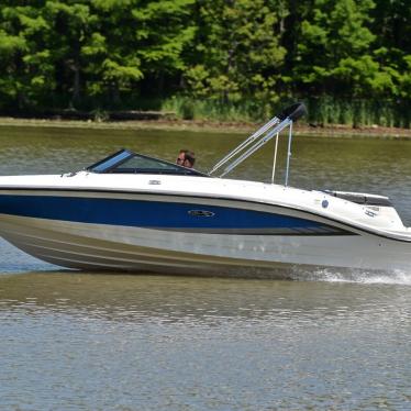 2015 Sea Ray 21 spx