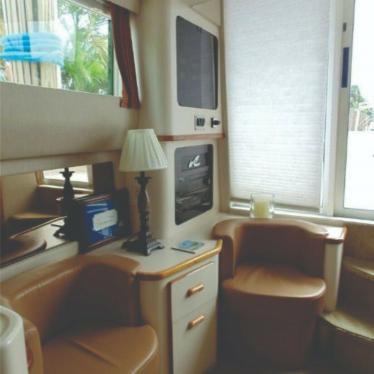 1995 Sea Ray 440