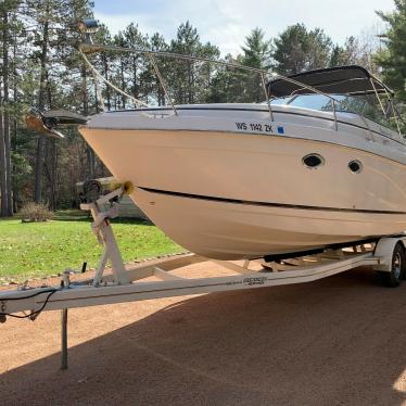 2004 Rinker 270 fiesta vee