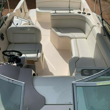 2004 Rinker 270 fiesta vee