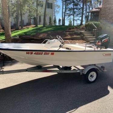 2000 Boston Whaler