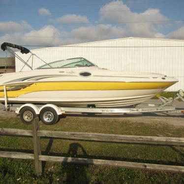 2004 Sea Ray sundeck 240