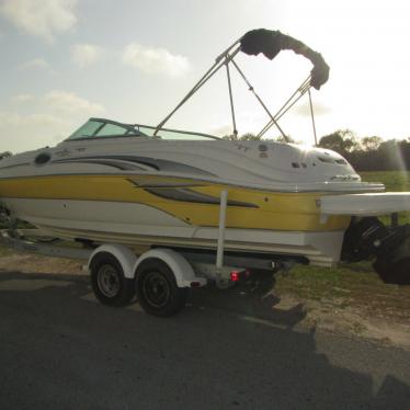 2004 Sea Ray sundeck 240