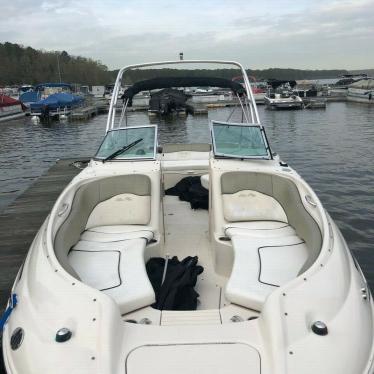 2006 Sea Ray 240 sundeck